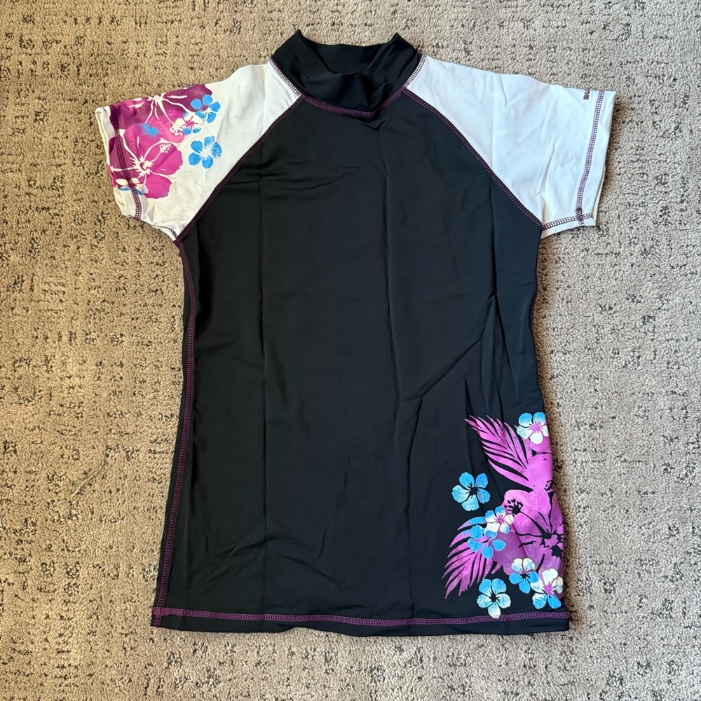 Burnside Black and Purple Short Sleeved Rashguard